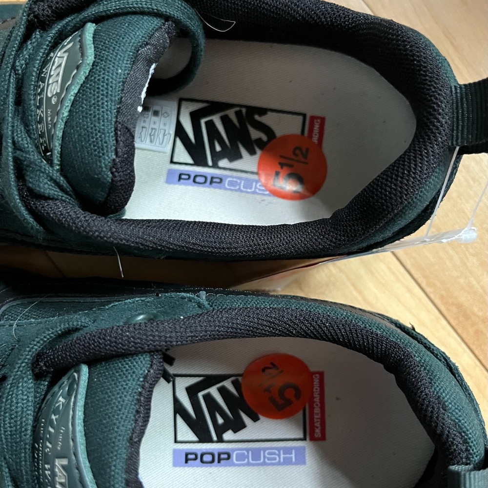 NWOT Vans Kyle Walker Skate Shoes in Dark Green with Gum Soles - Picture 8 of 11